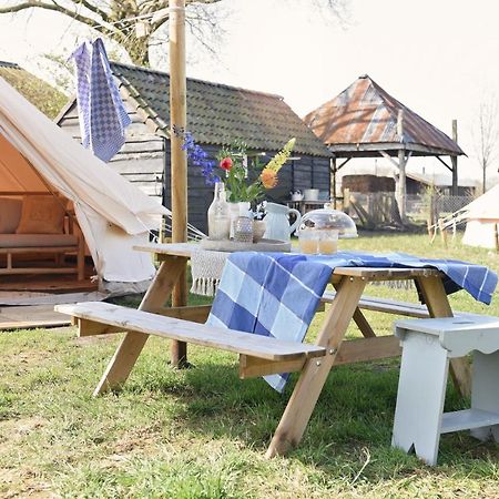 Landhoeve Hotel Oosterwolde  ภายนอก รูปภาพ