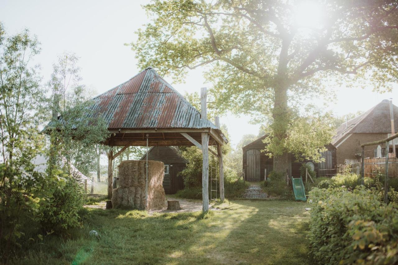 Landhoeve Hotel Oosterwolde  ภายนอก รูปภาพ